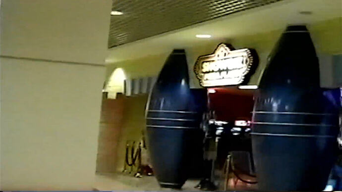 showbiz jumeirah dubai 9