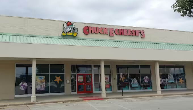 Jackson, TN (2021 North Highland Ave) Closes November 23rd